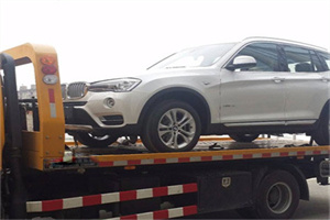 新疆拖车24小时服务电话